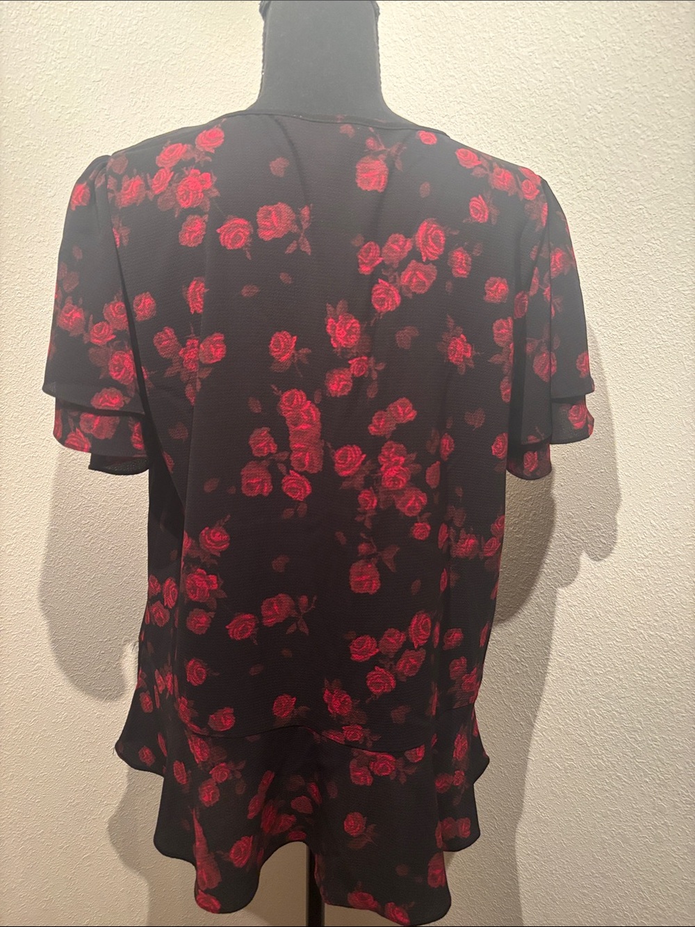 MICHAEL Michael Kors Black V-Neck Flutter Sleeve Top with Red Rose Print - Picture 2 of 4